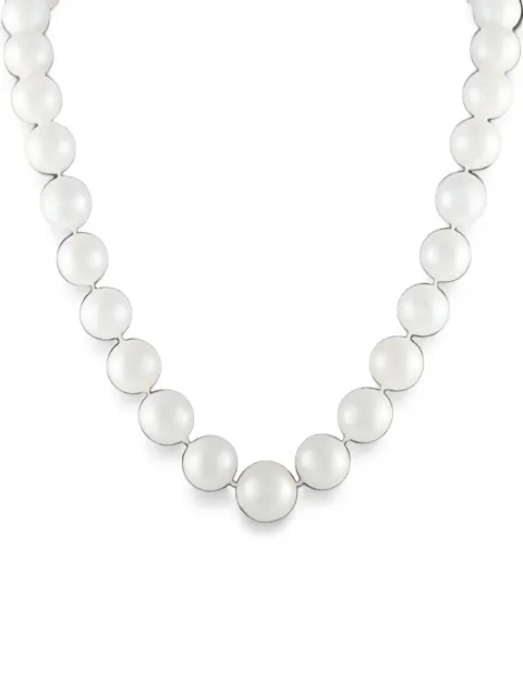LB Exclusive pearl necklace