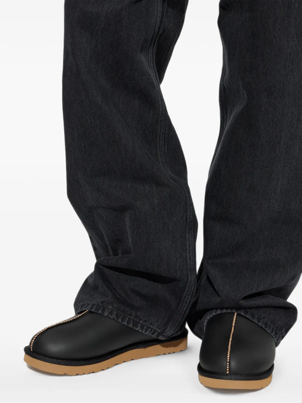 UGG Tasman leather slippers Zwart