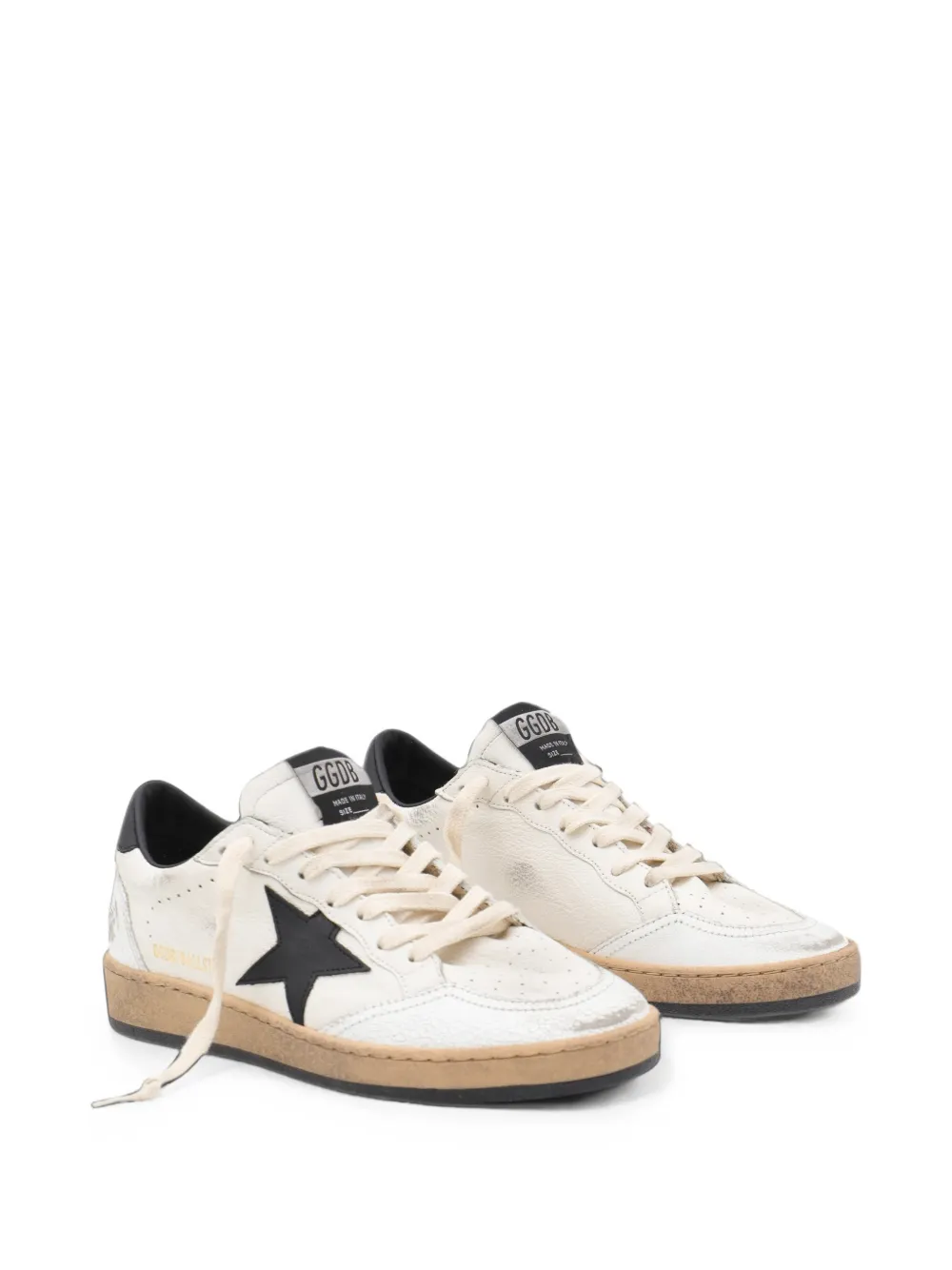 Golden Goose Ball Star in nappa with black-star and black heel tab