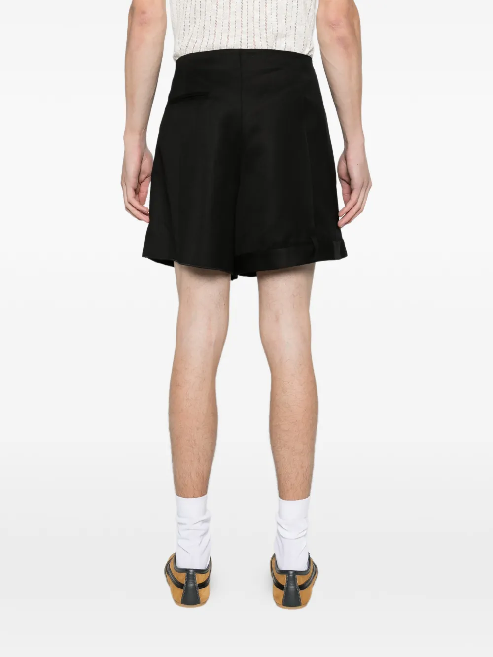 JW Anderson folded shorts in black Zwart