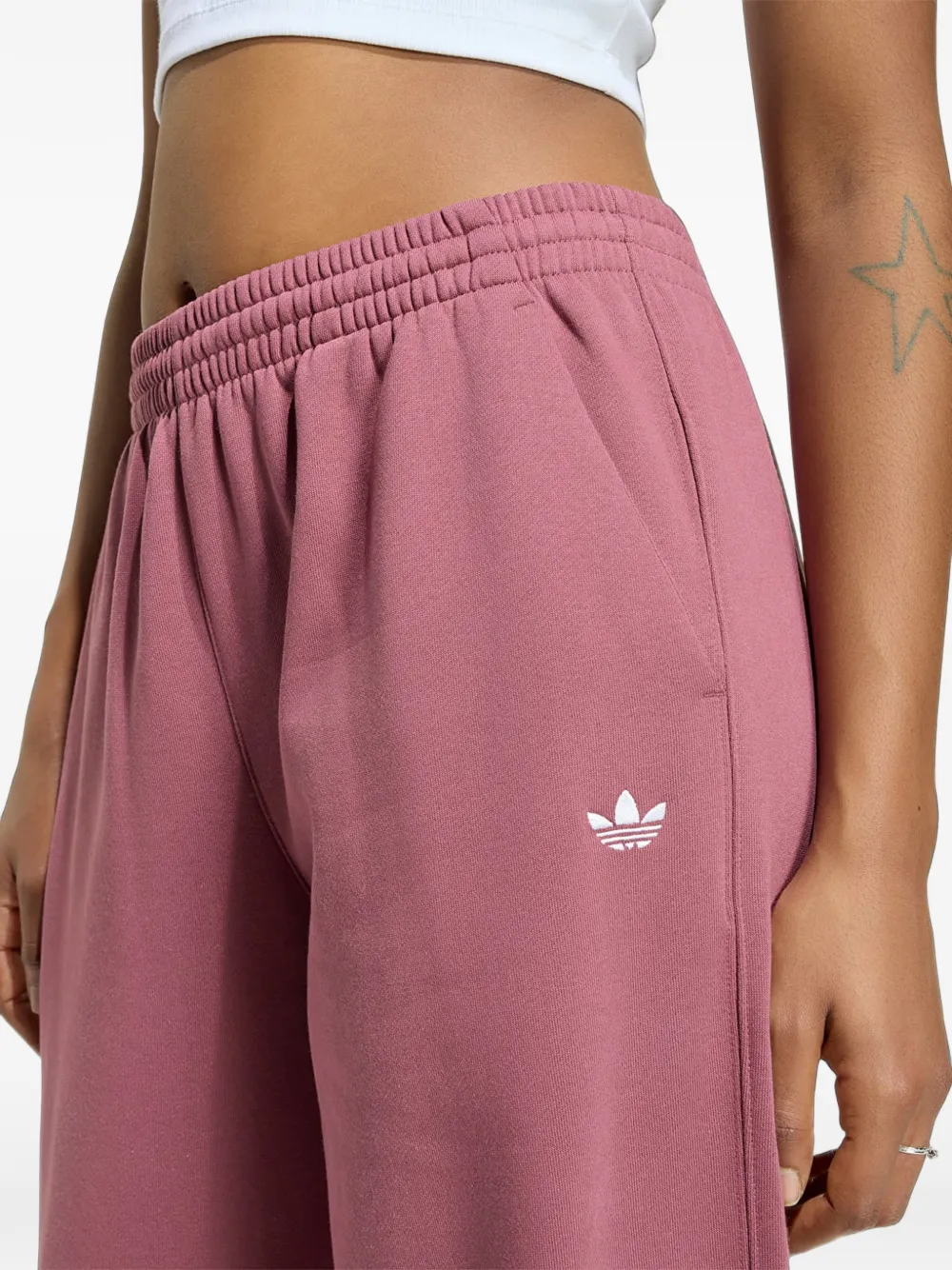 adidas logo-embroidered elasticated track pants Roze