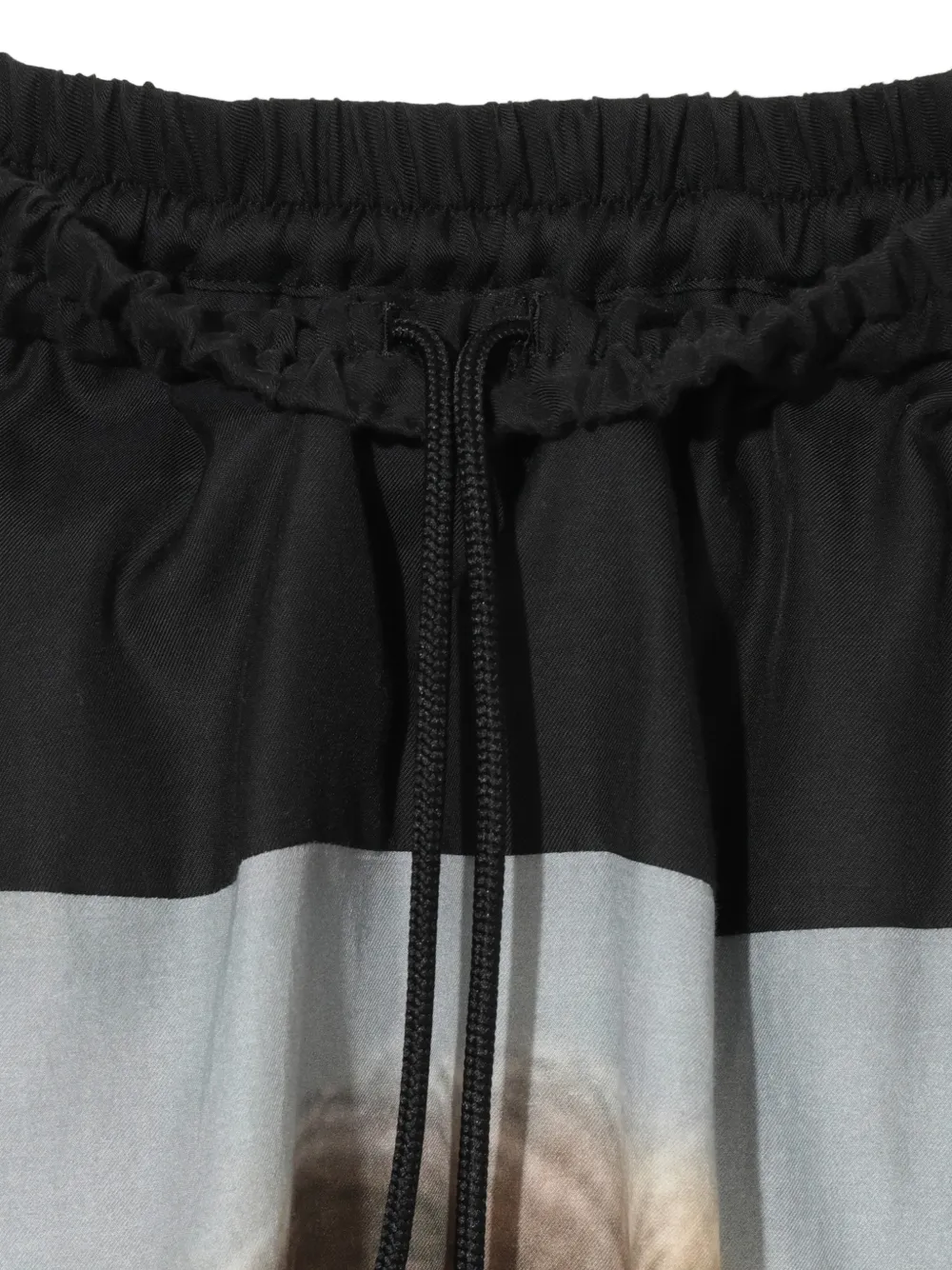 Undercover Rok met geplooide zoom en grafische print Zwart