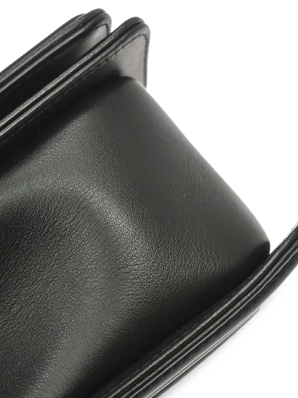 CHANEL Pre-Owned 2018 medium Boy Chanel schoudertas met chevron-patroon Zwart