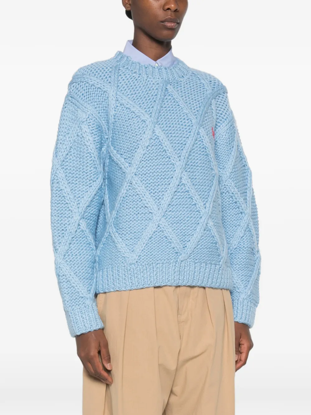 Stine Goya Kabelgebreide trui met geborduurd logo Blauw