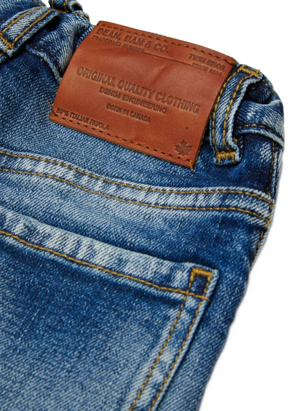 DSQUARED2 KIDS distressed logo-tag jeans Blauw