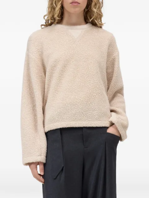 Closed fleece-texture sweater