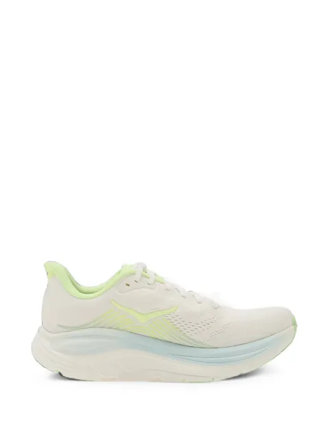 HOKA 클리프턴 11 스니커즈