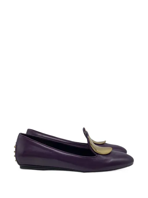 Tod's Vintage decorative plate ballet flats