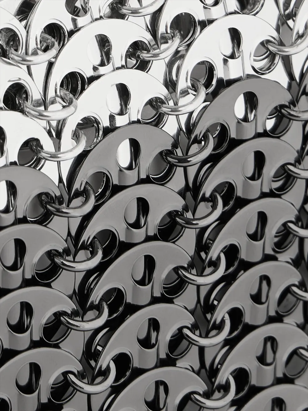 Rabanne 1969 Skyline zilveren en ruthenium mini-tas