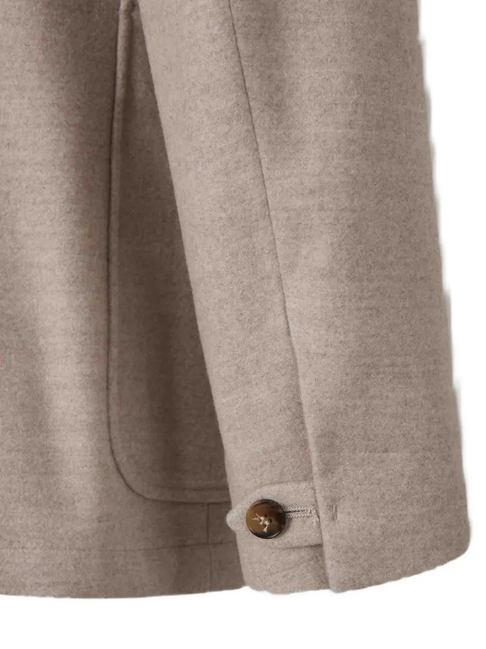 Canali Jack met opgestikte zak en hoge hals Beige