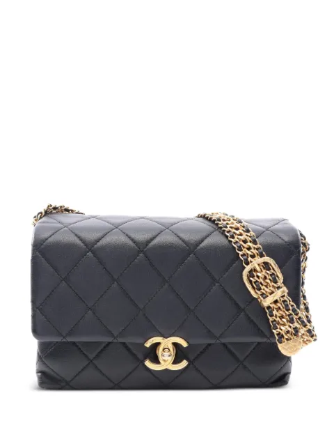 CHANEL Pre-Owned 2021s matelassé CC turn-lock shoulder bag