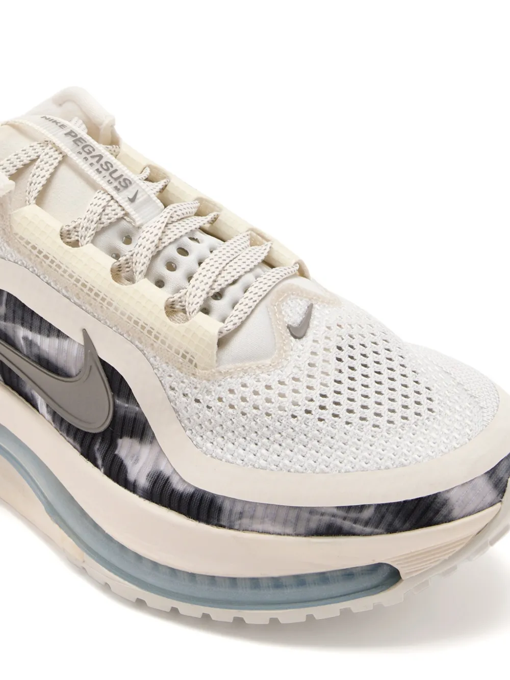 Nike Pegasus Premium SE sneakers Beige