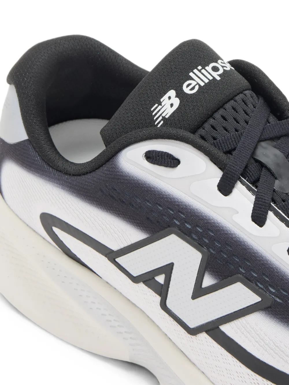 New Balance Ellipse sneakers Wit