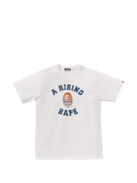 A BATHING APE® logo-print T-shirt