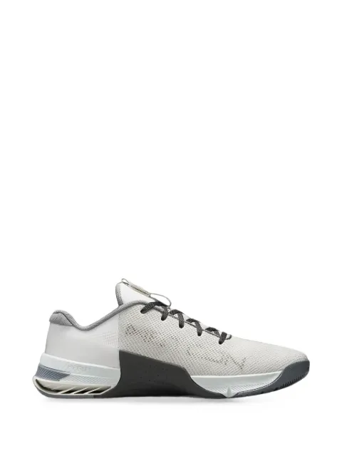 Nike Metcon 8 sneakers