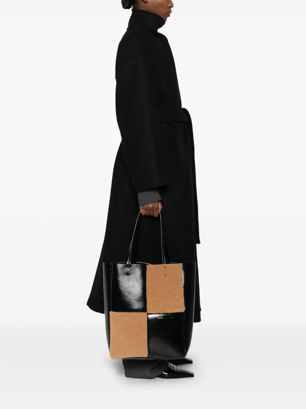 KHAITE Shopper met lammy vlak en patchwork Zwart