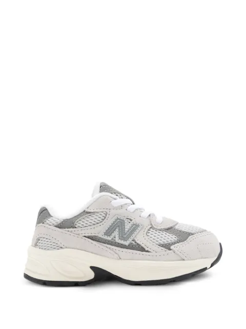New Balance Kids Abzorb 2010 panelled mesh sneakers