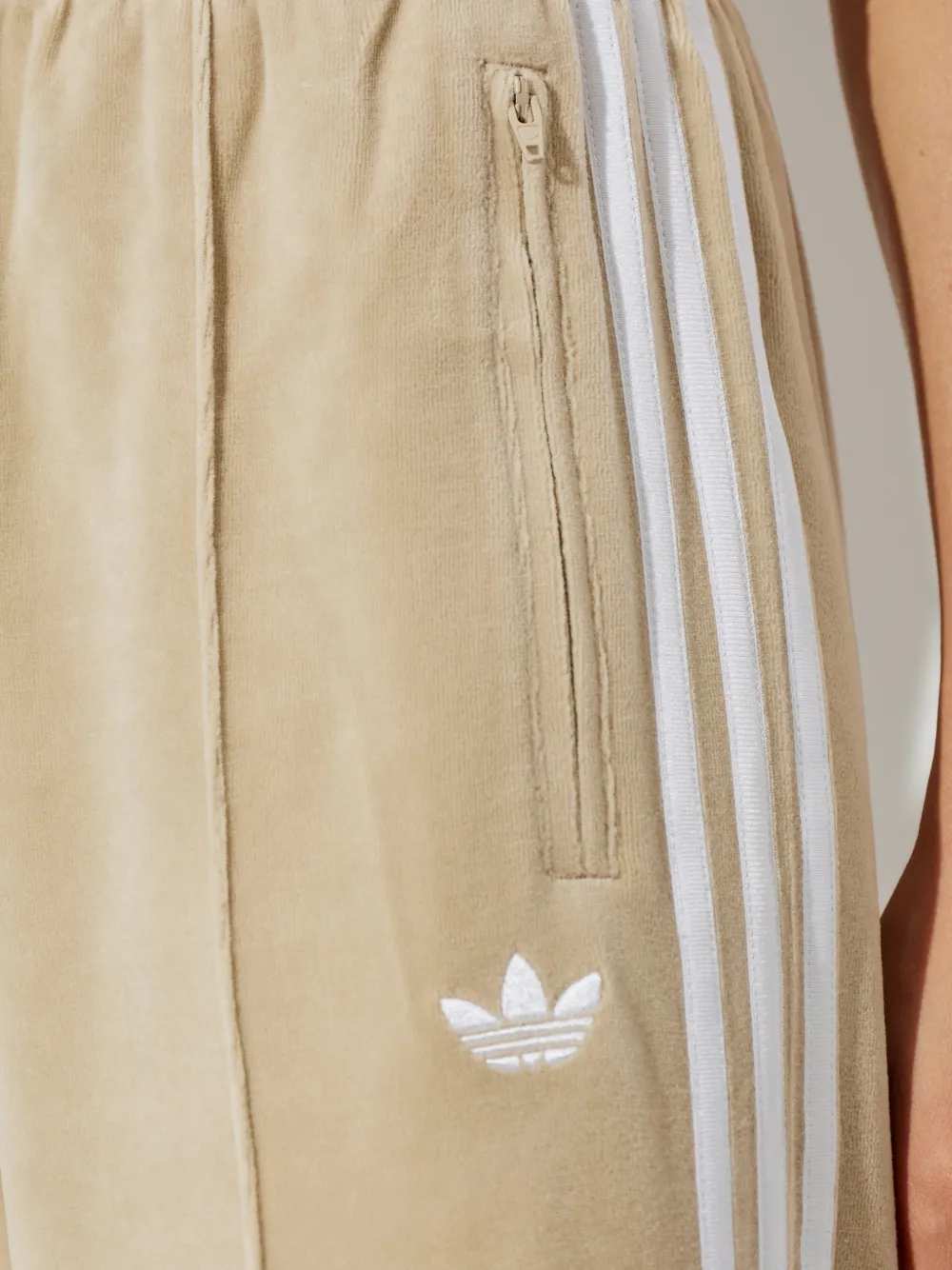 adidas logo-embroidered side-stripe track pants Beige