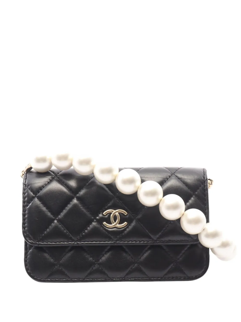 CHANEL Pre-Owned 2020 CC Quilted Calfskin Maxi Pearls Wallet on Chain crossbody bag - Nero