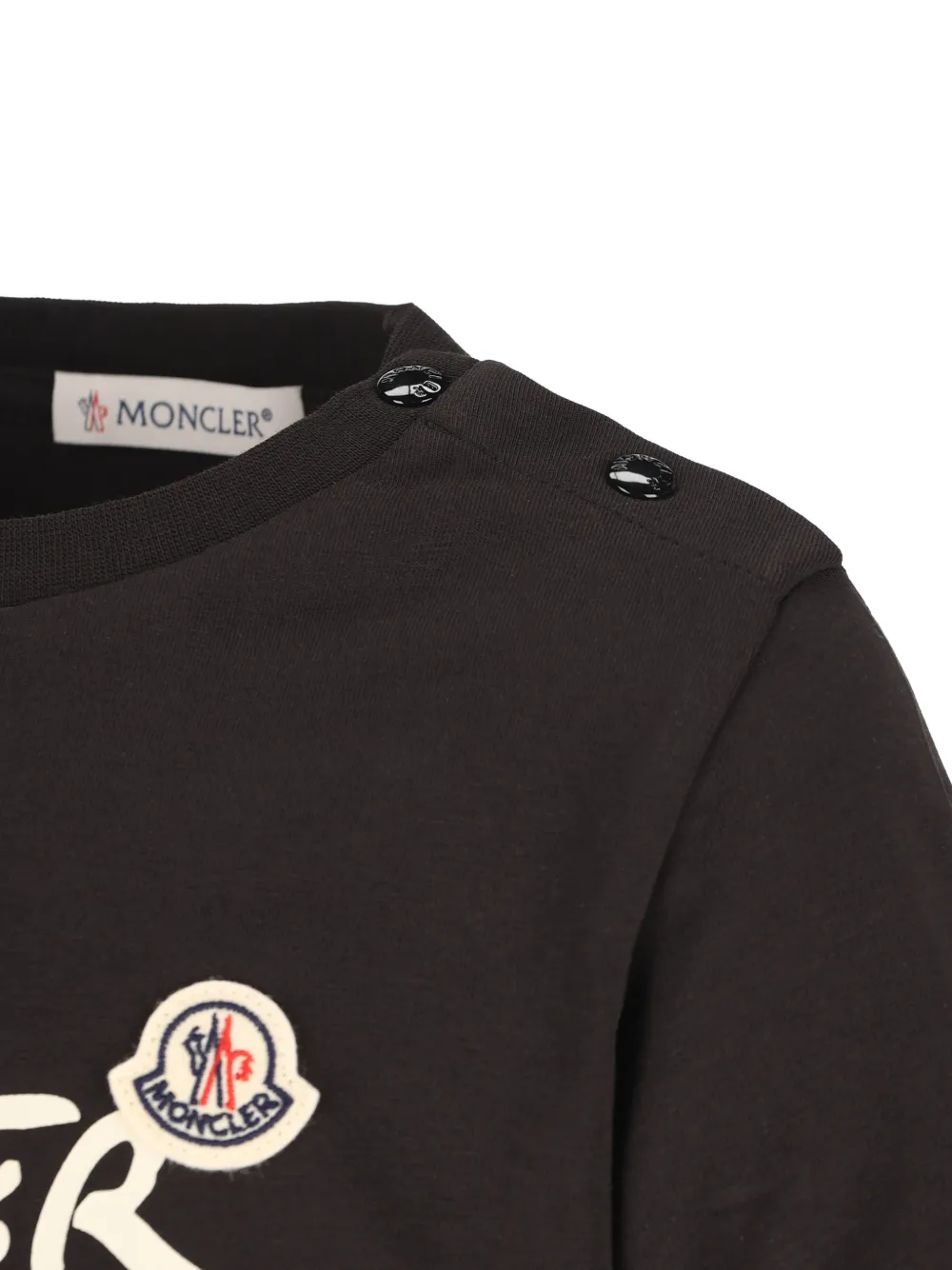 Moncler Enfant logo-print button-detail T-shirt Zwart