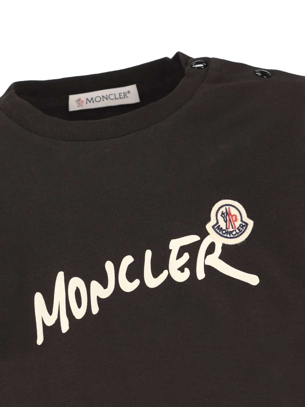 Moncler Enfant logo-print button-detail T-shirt Zwart