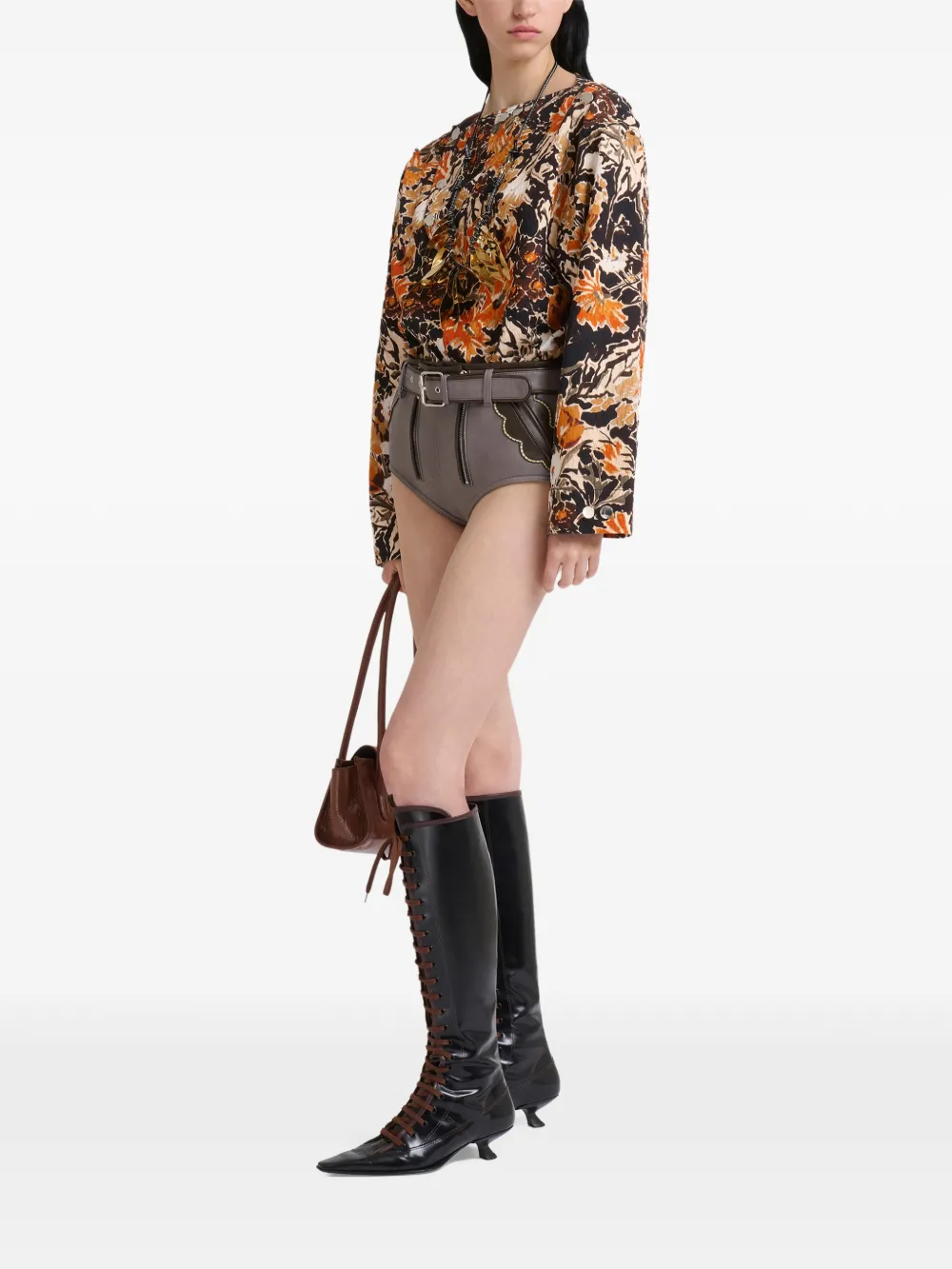 Marni Hotpants van grijs leer met bladerzakken