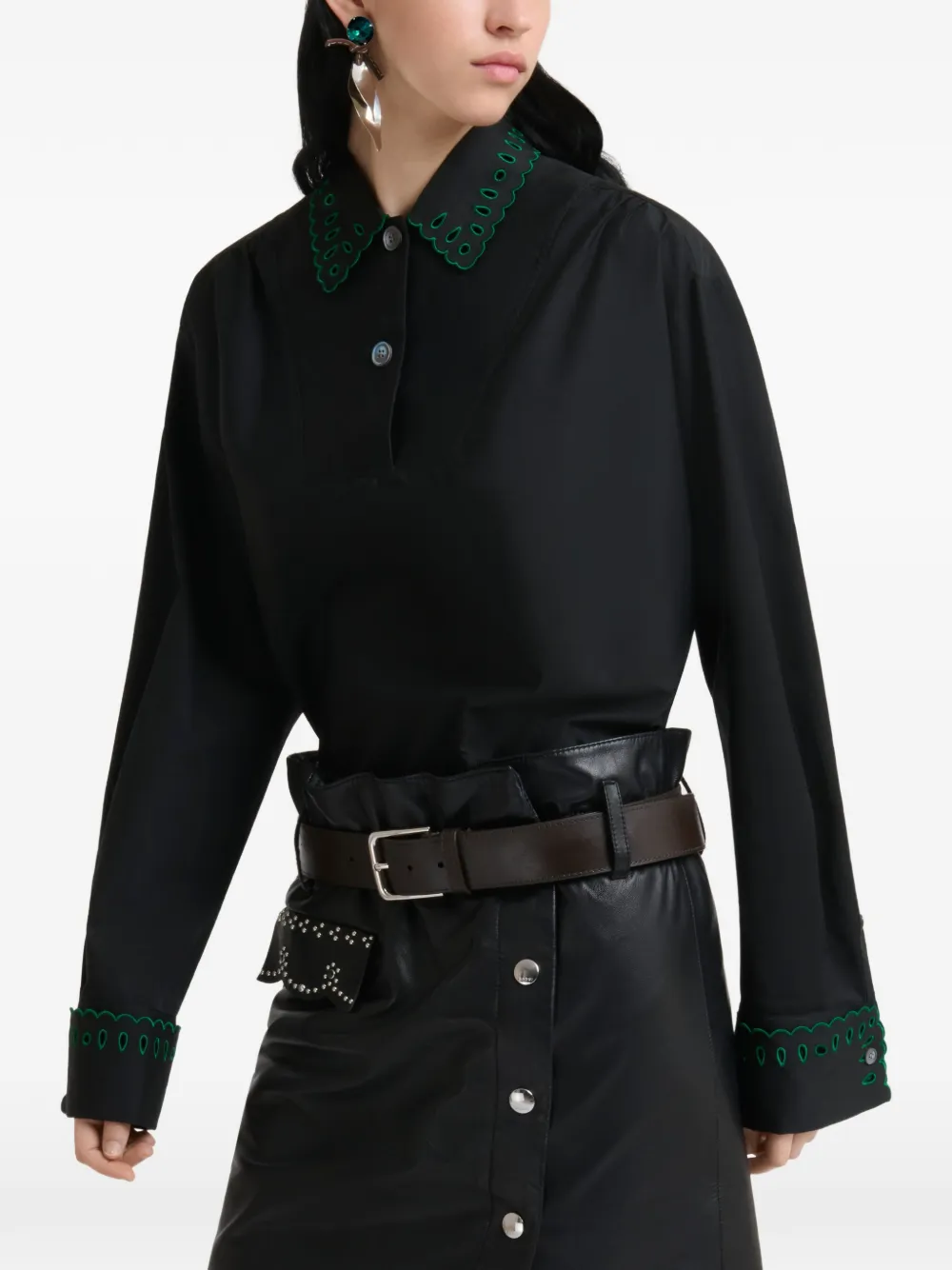Marni Popeline blouse met broderie anglaise en halve knoop Zwart
