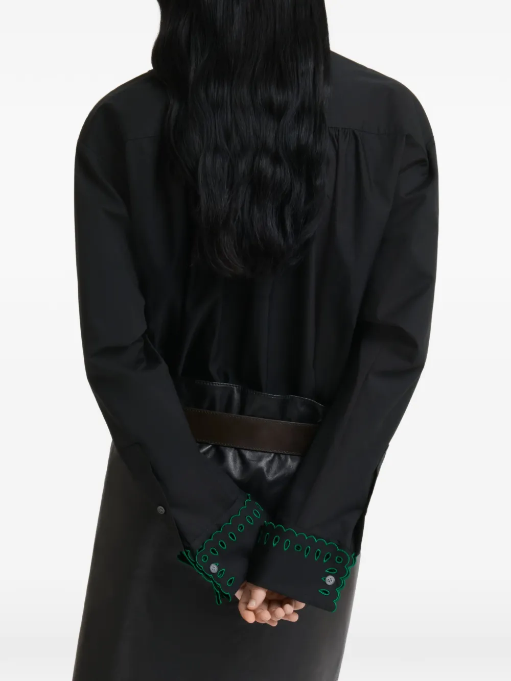 Marni Popeline blouse met broderie anglaise en halve knoop Zwart