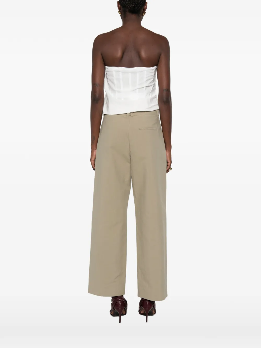Magda Butrym Top met bloemen-applicatie en ruches Beige