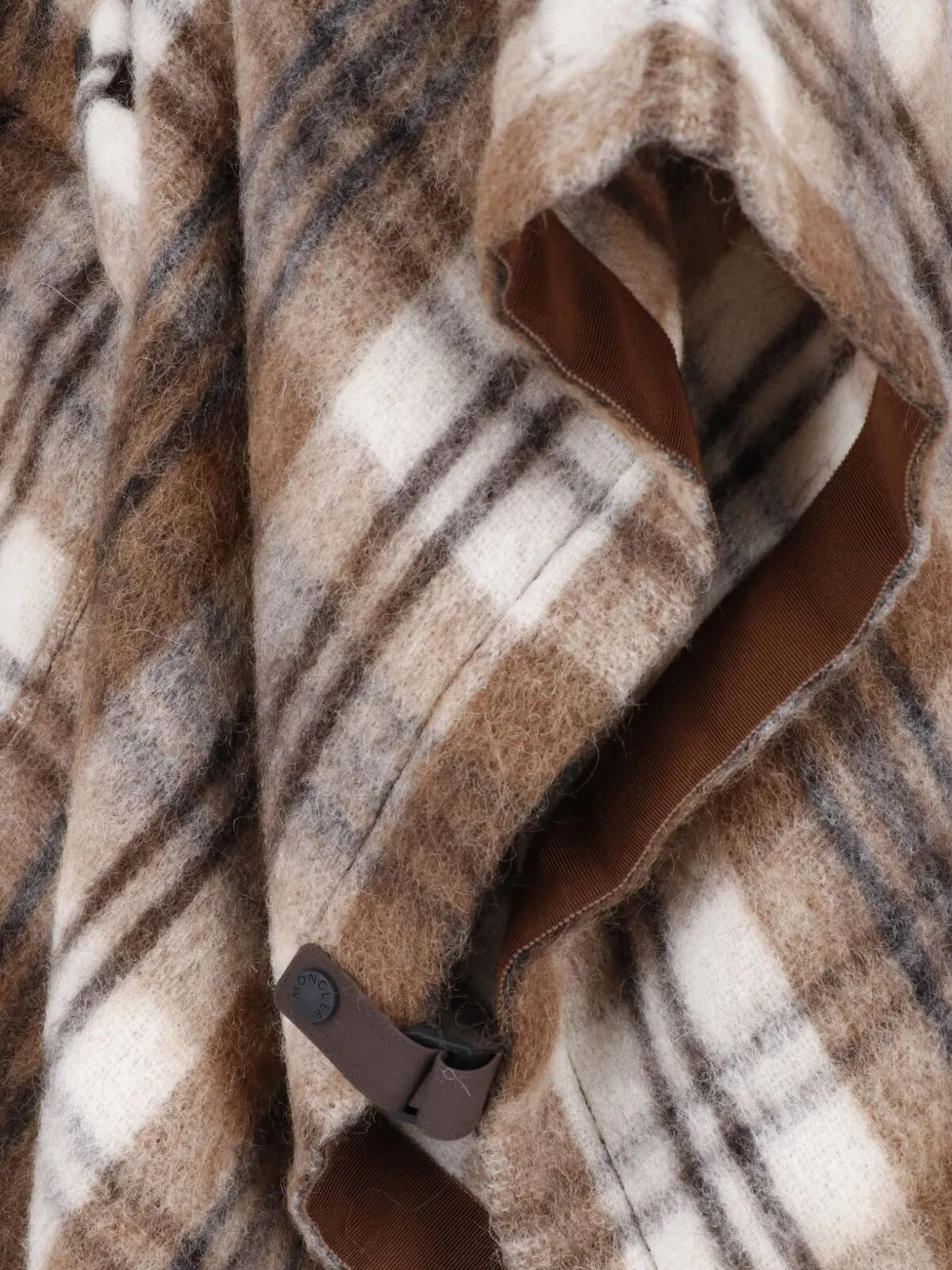 Moncler Grenoble Geruit jack met kraag van imitatiebont Bruin