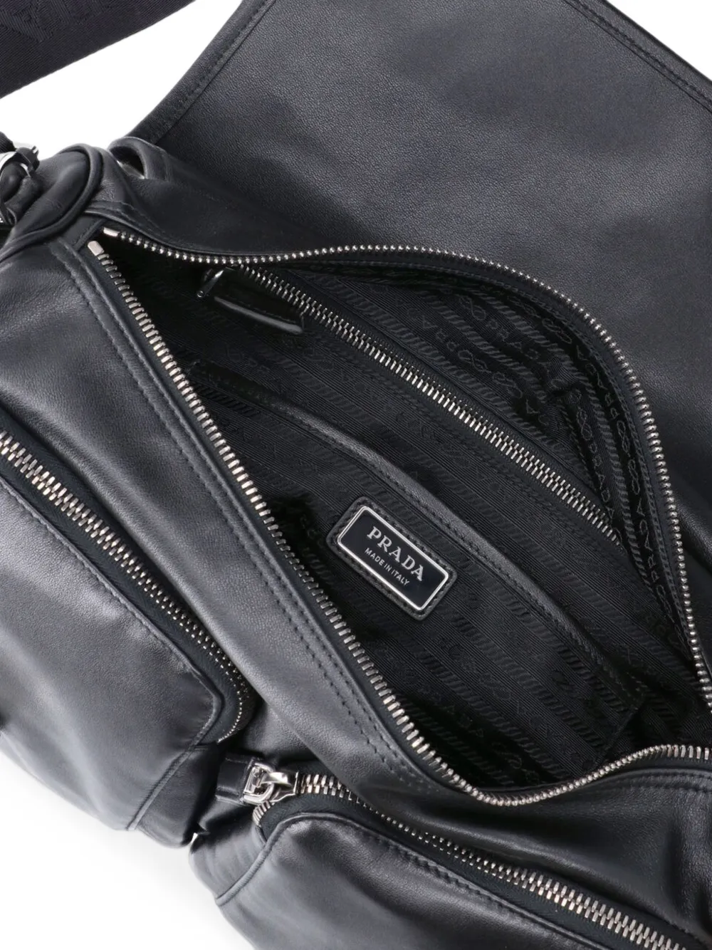Prada Leren schoudertas Zwart