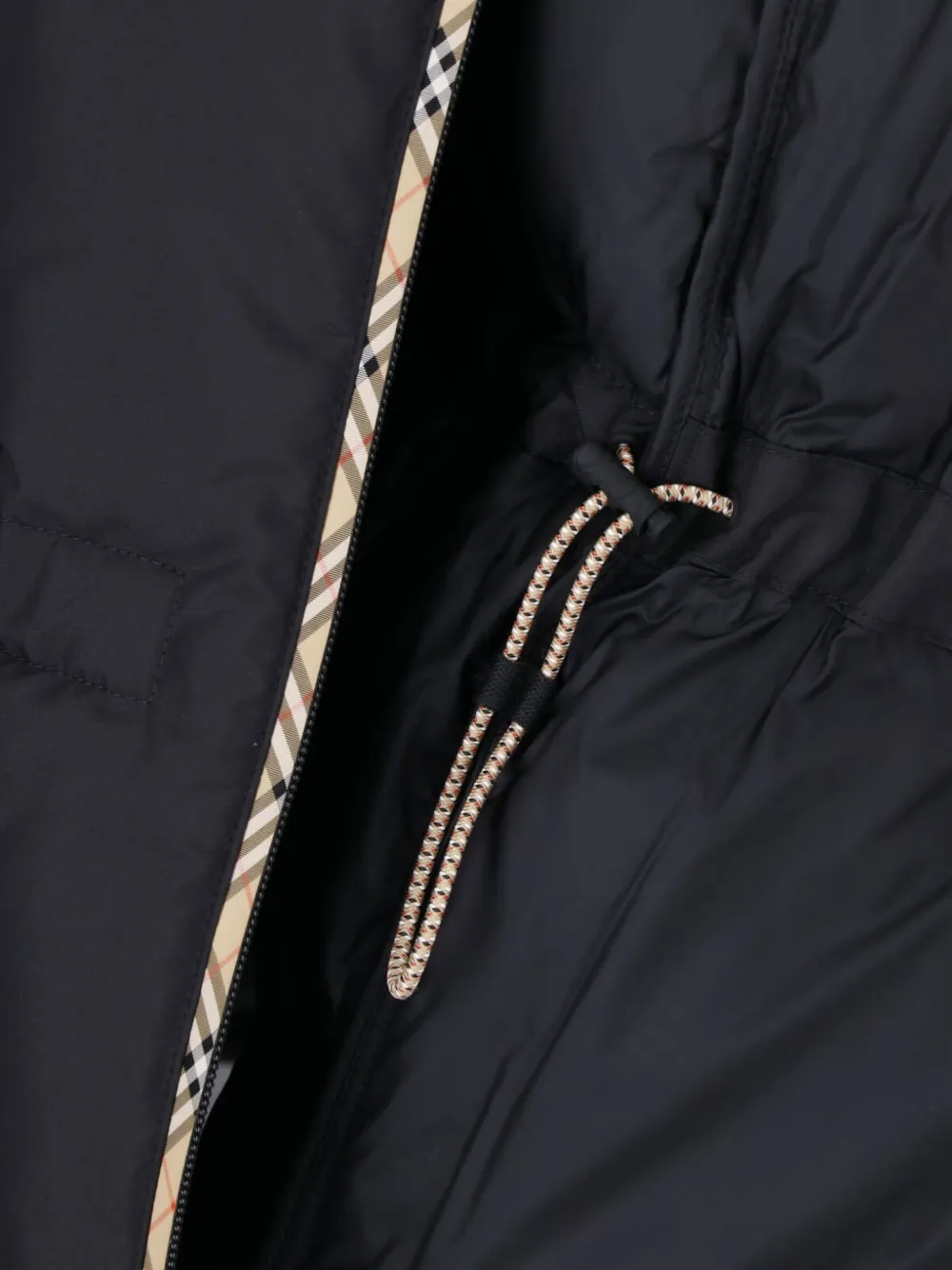 Burberry quilted hooded jacket Zwart