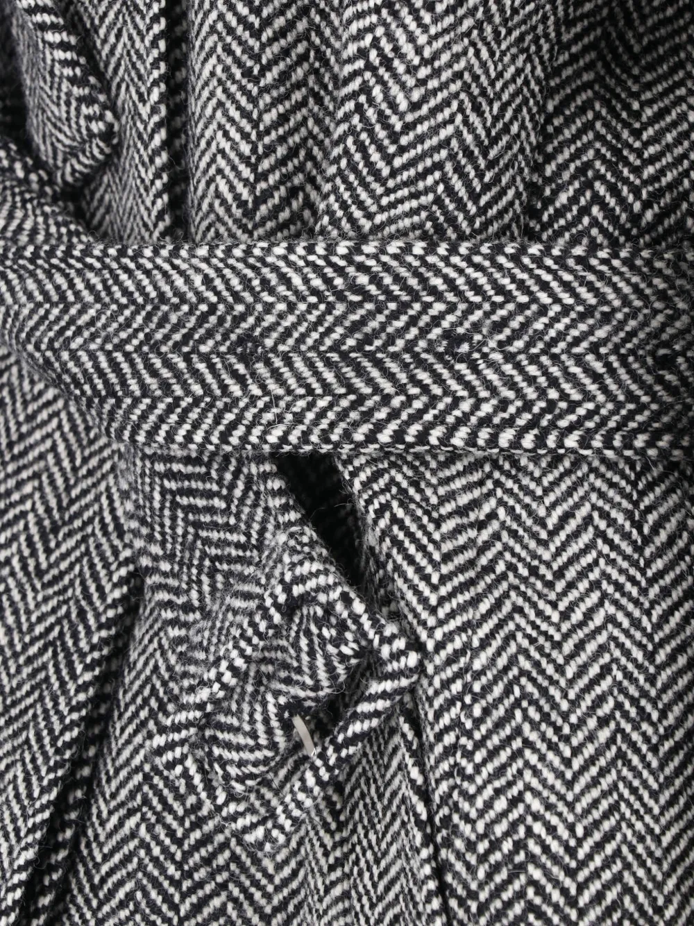 Lardini Herringbone-pattern Belted Coat in Grey, view 3