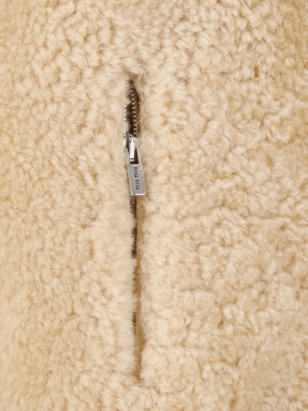 Miu Jack van imitatielamswol Beige
