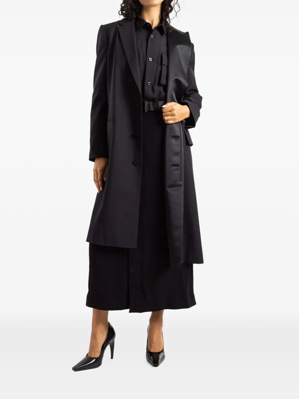 sacai satin-lapel belted coat Zwart