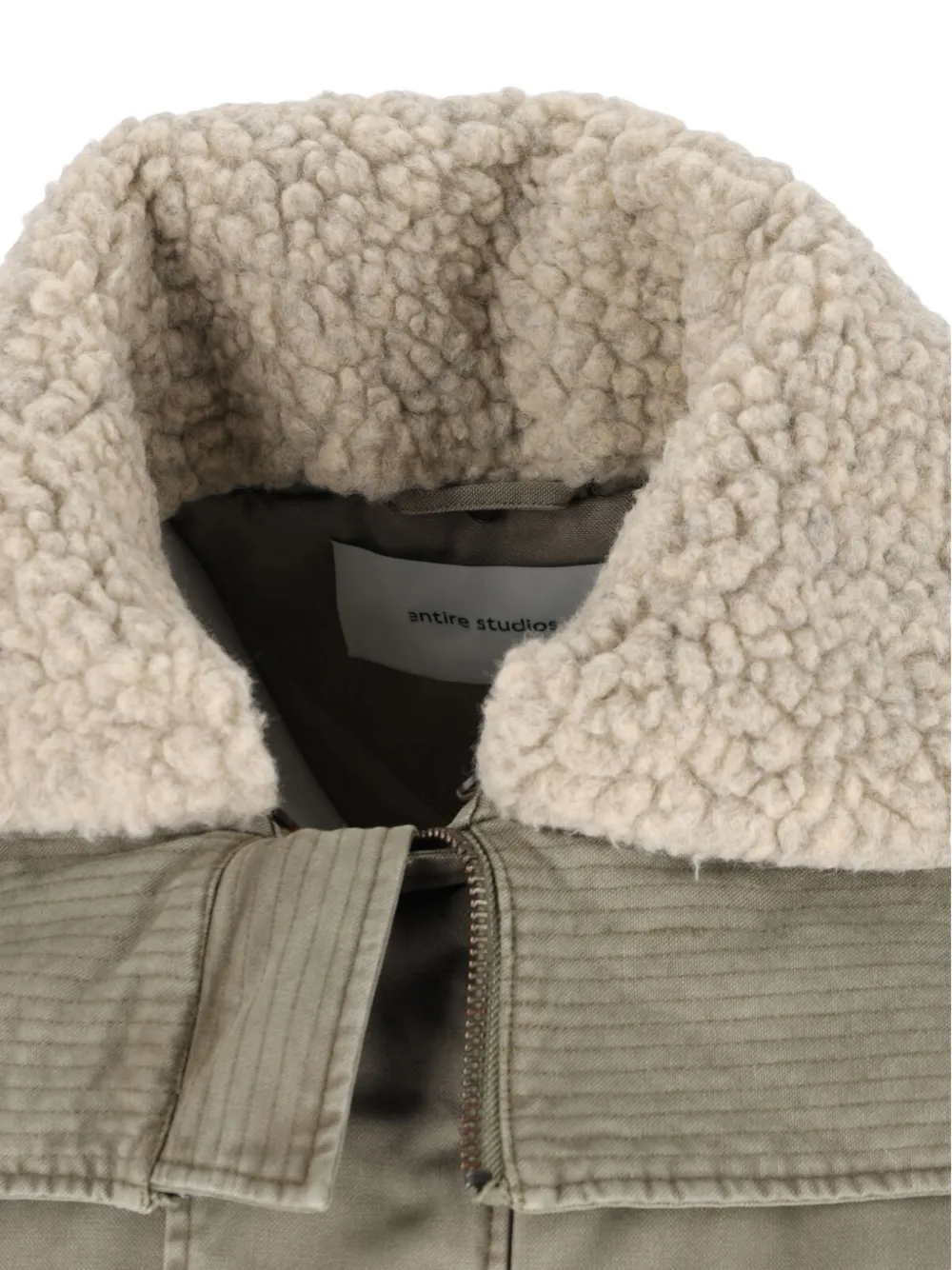 ENTIRE STUDIOS shearling-collar corduroy-panel jacket Groen