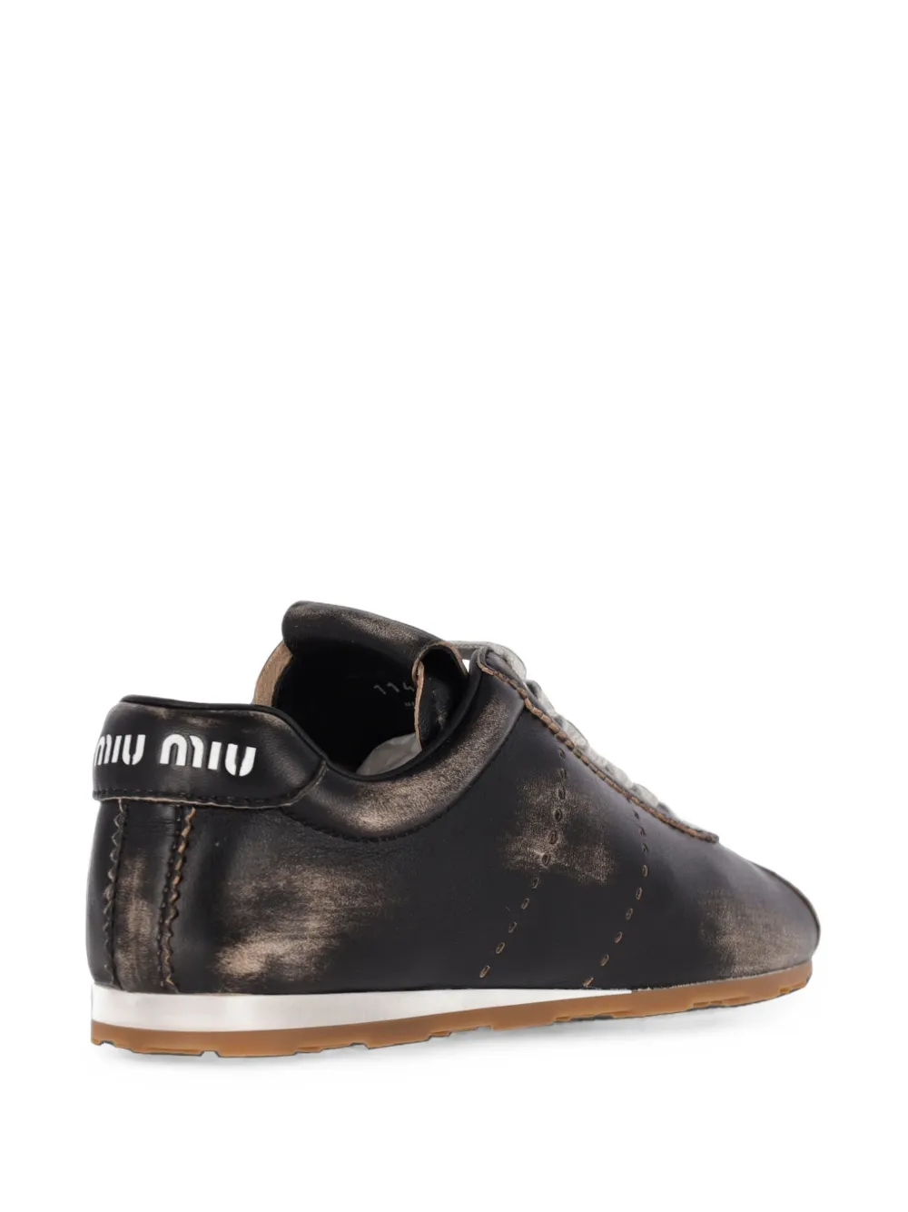 Miu Plume distressed-effect leather sneakers Zwart