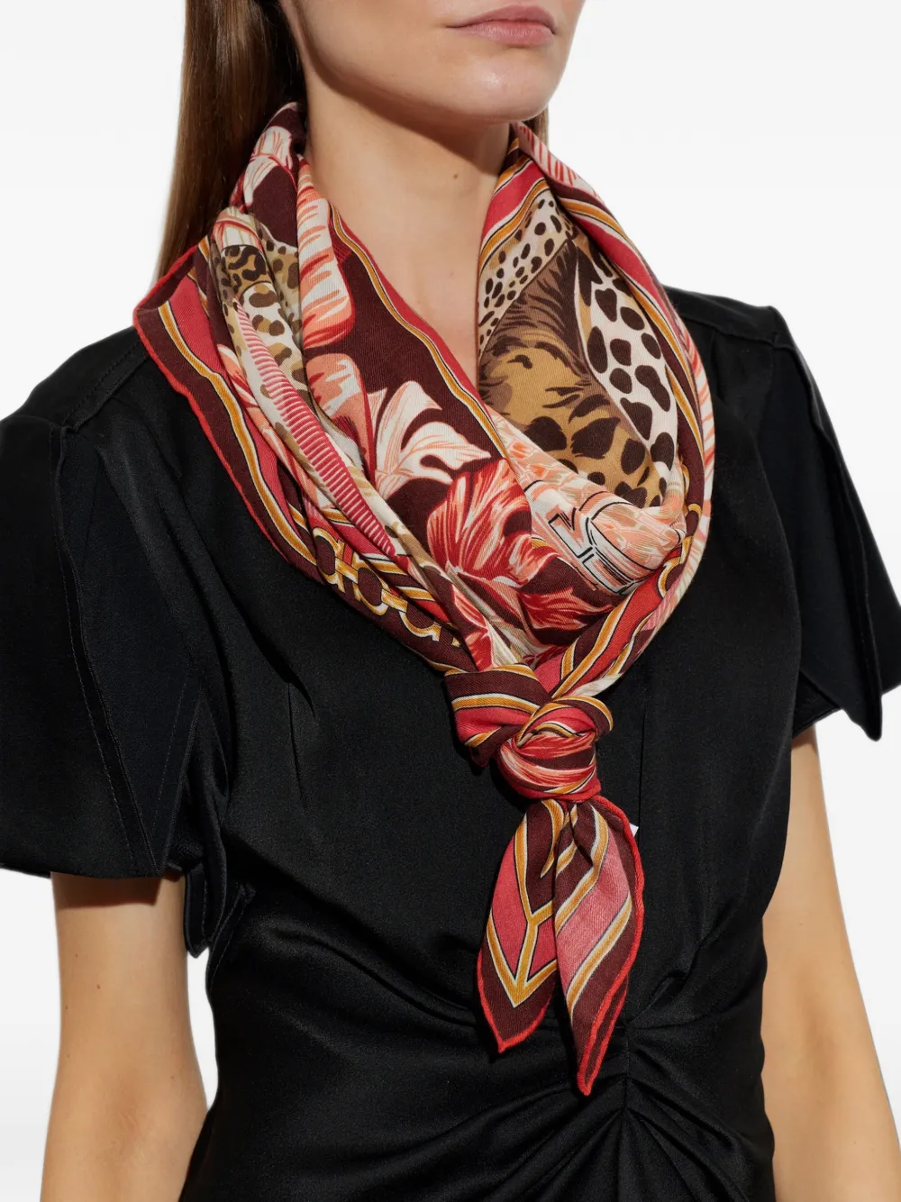 Ferragamo Sjaal met dieren-print en Gancini-ketting Bruin