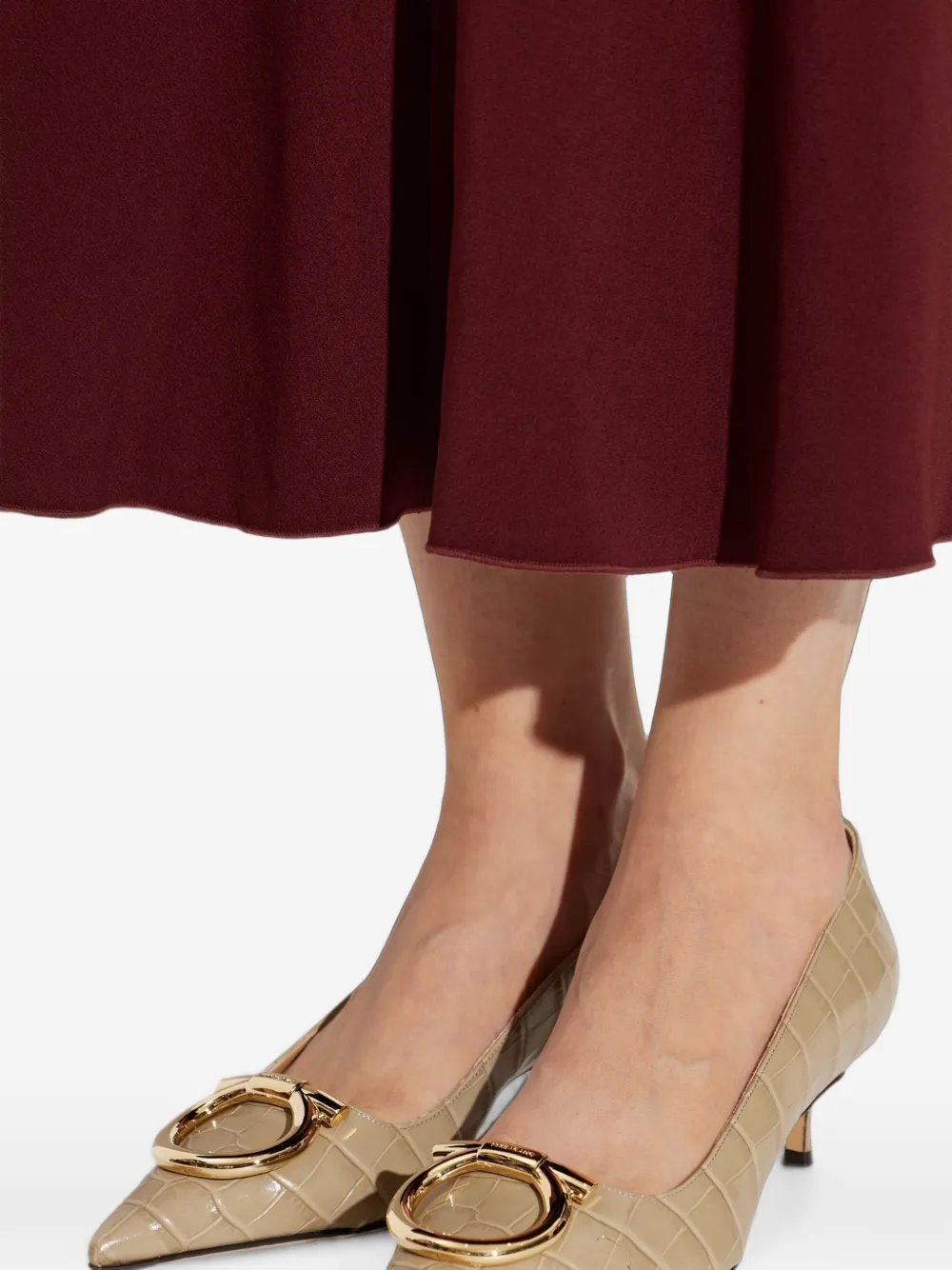 Ferragamo Gancini croc-effect pumps Bruin