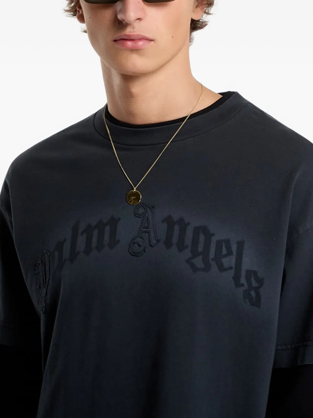 Palm Angels T-shirt met logopatch en gelaagde mouwen Zwart