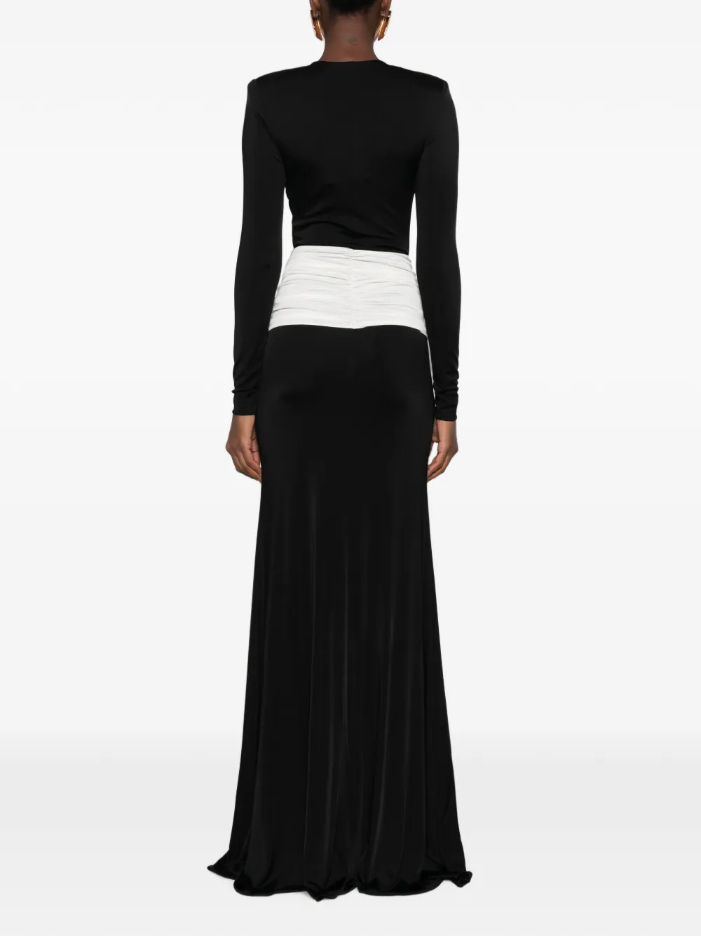 The New Arrivals Ilkyaz Ozel Maxi-jurk met gedraaide taille en diepe hals Zwart