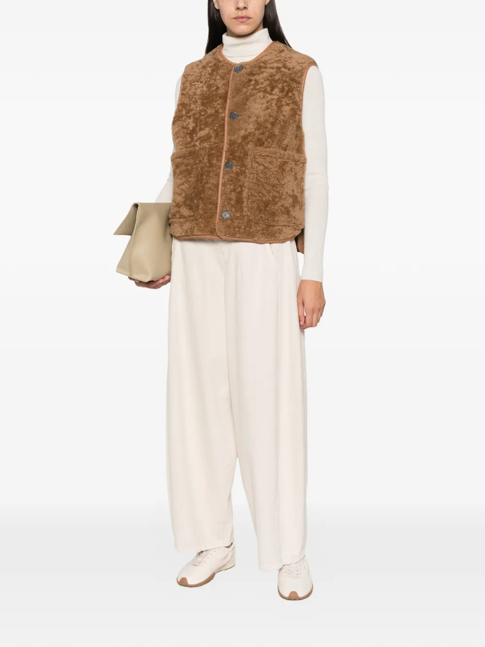 AIN AMOR shearling-effect sleeveless jacket