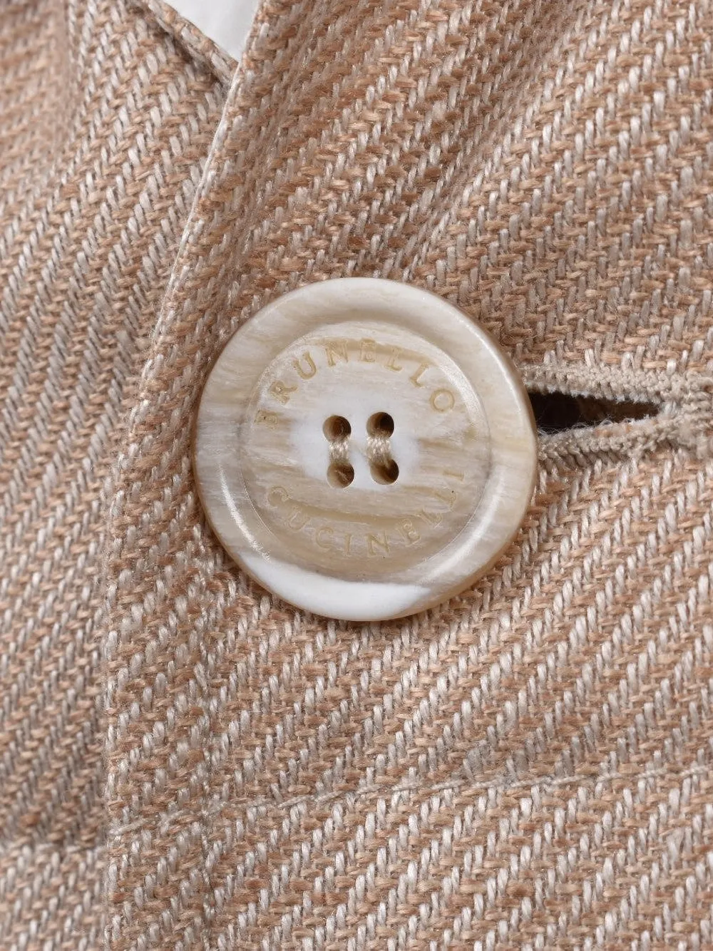Brunello Cucinelli Gewatteerde top met knopen Beige