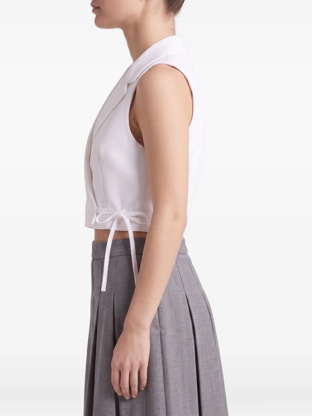 Brunello Cucinelli Mouwloze top met strik Wit