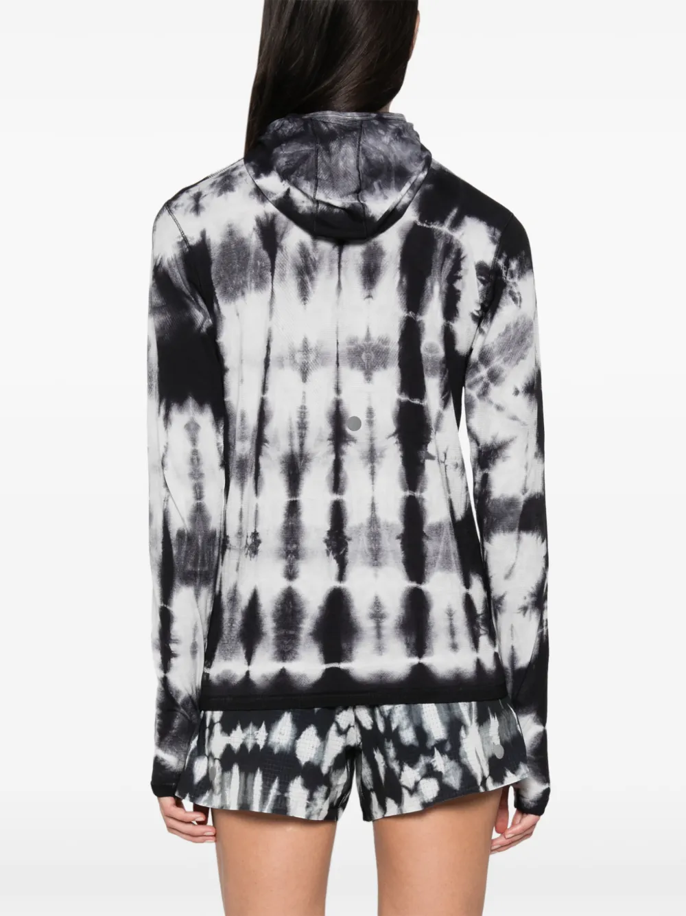 ASICS Top met tie-dye-print en hoge hals Zwart