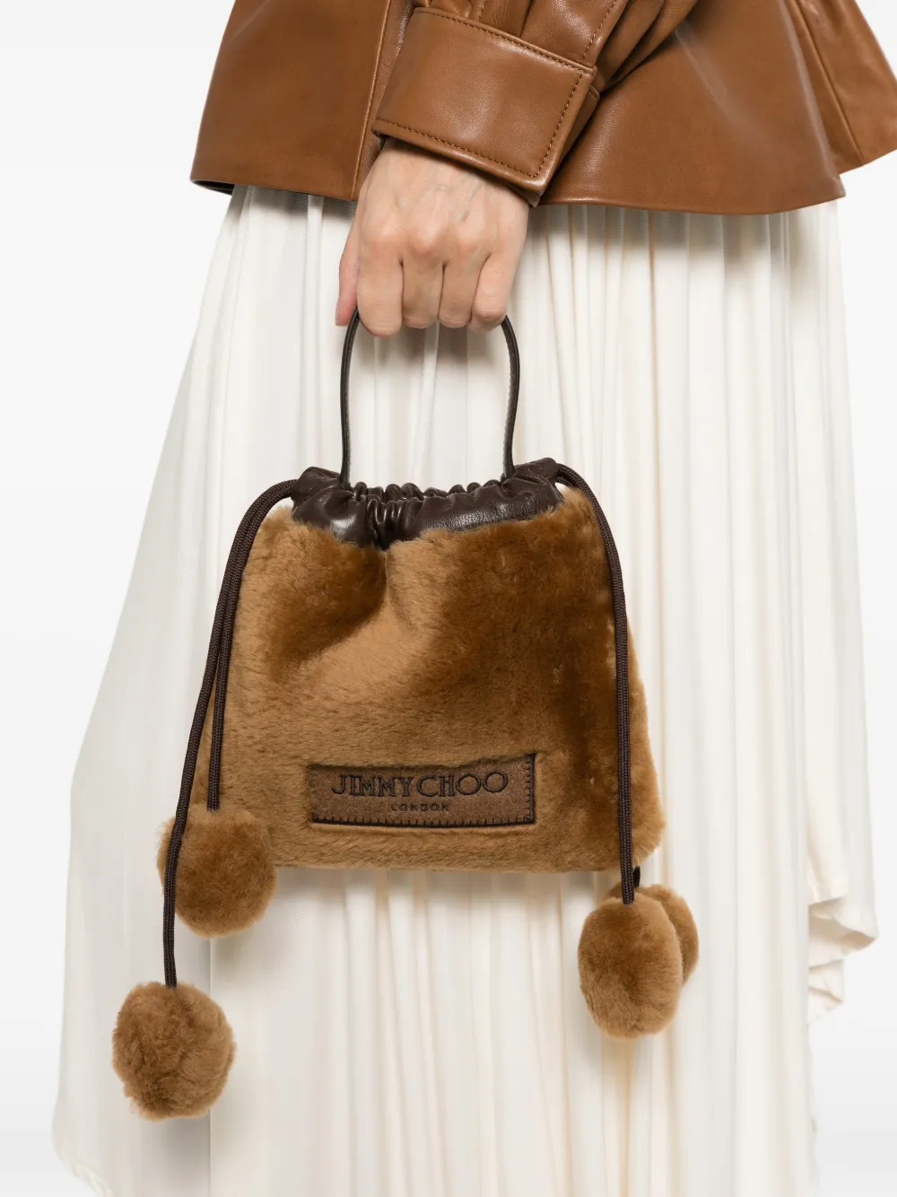 Jimmy Choo Shopper van imitatielamswol met trekkoord Bruin