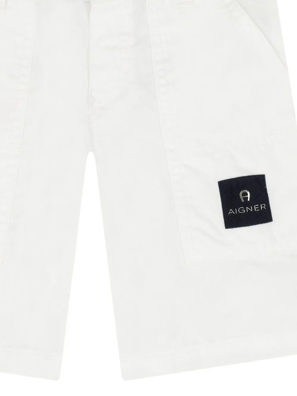 Aigner Kids logo-patch cargo shorts Wit
