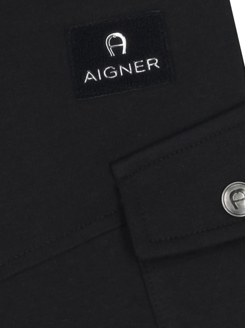 Aigner Kids logo-print cargo shorts Zwart