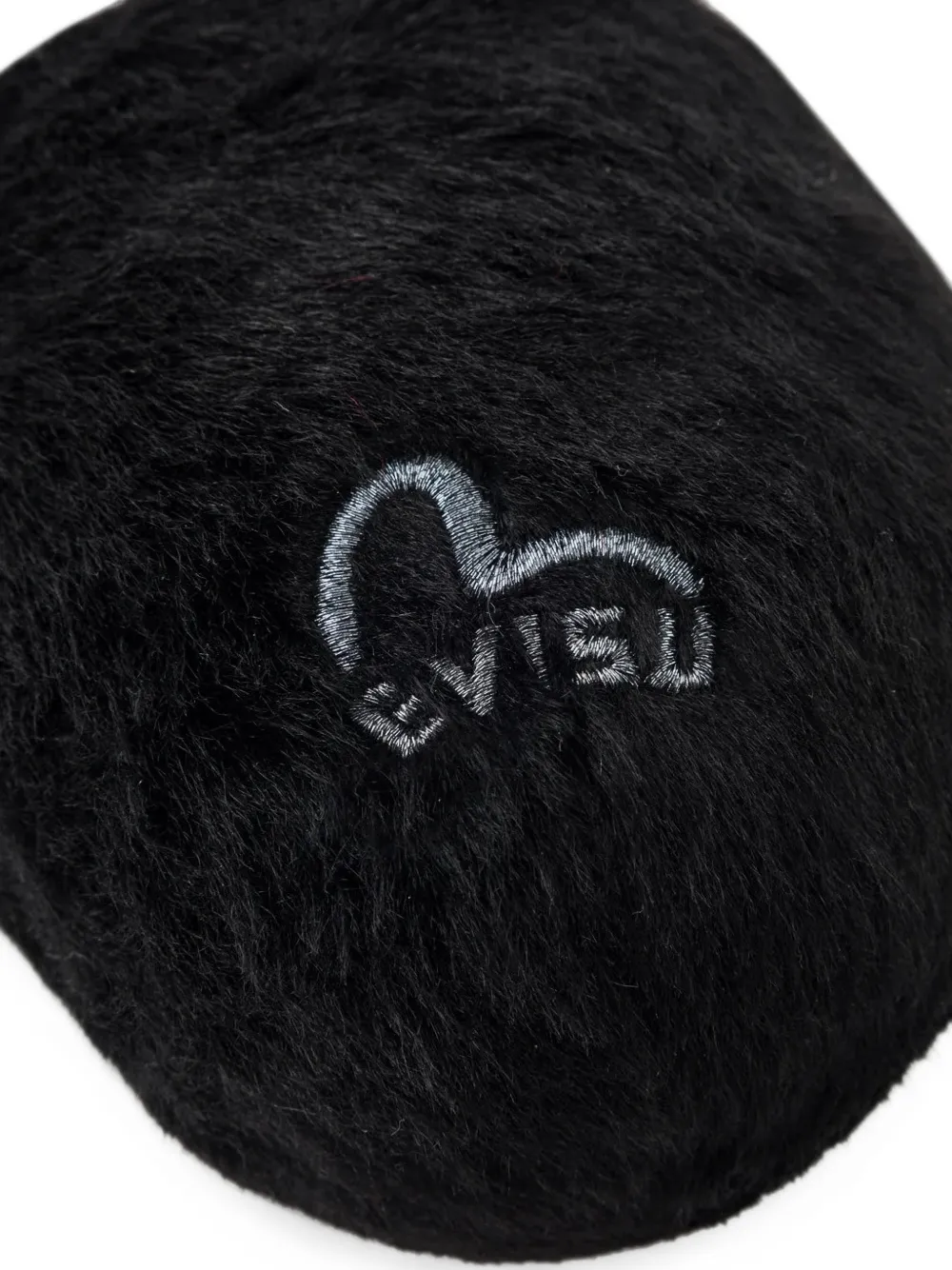 EVISU Daruma sleutelhanger van imitatiebont Zwart