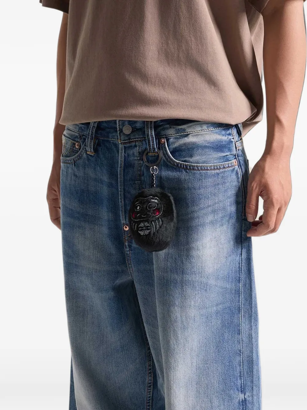 EVISU Daruma sleutelhanger van imitatiebont Zwart